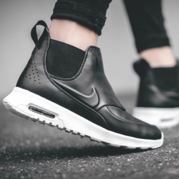 Nike Air Max Black Thea Mid Shoe - Picture 2 of 15